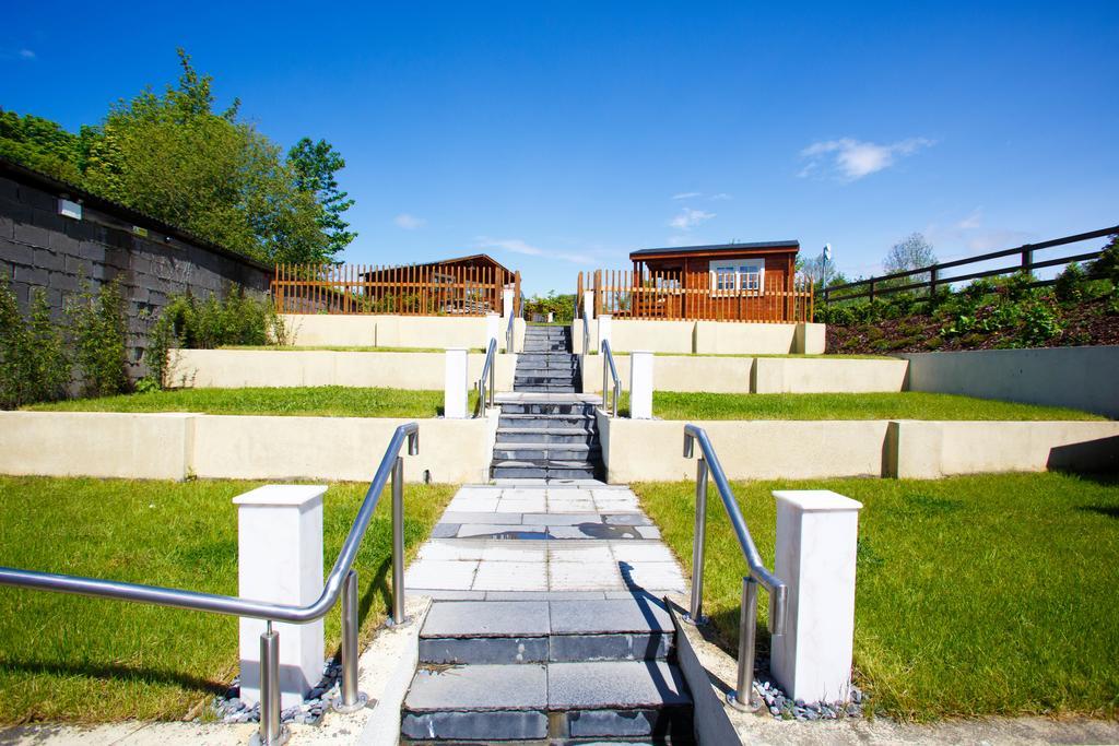 Giltraps Townhouse & Glamping Hotel Kinnitty Exterior foto