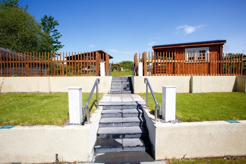 Giltraps Townhouse & Glamping Hotel Kinnitty Exterior foto